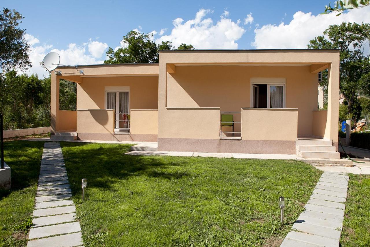 Apartmani Lea Стариград-Паклениця Екстер'єр фото